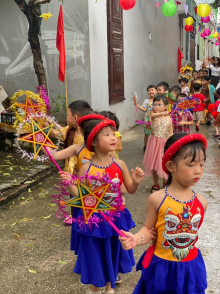 hội chợ trăng rằm của các bé yêu trường mầm non Cao Dương