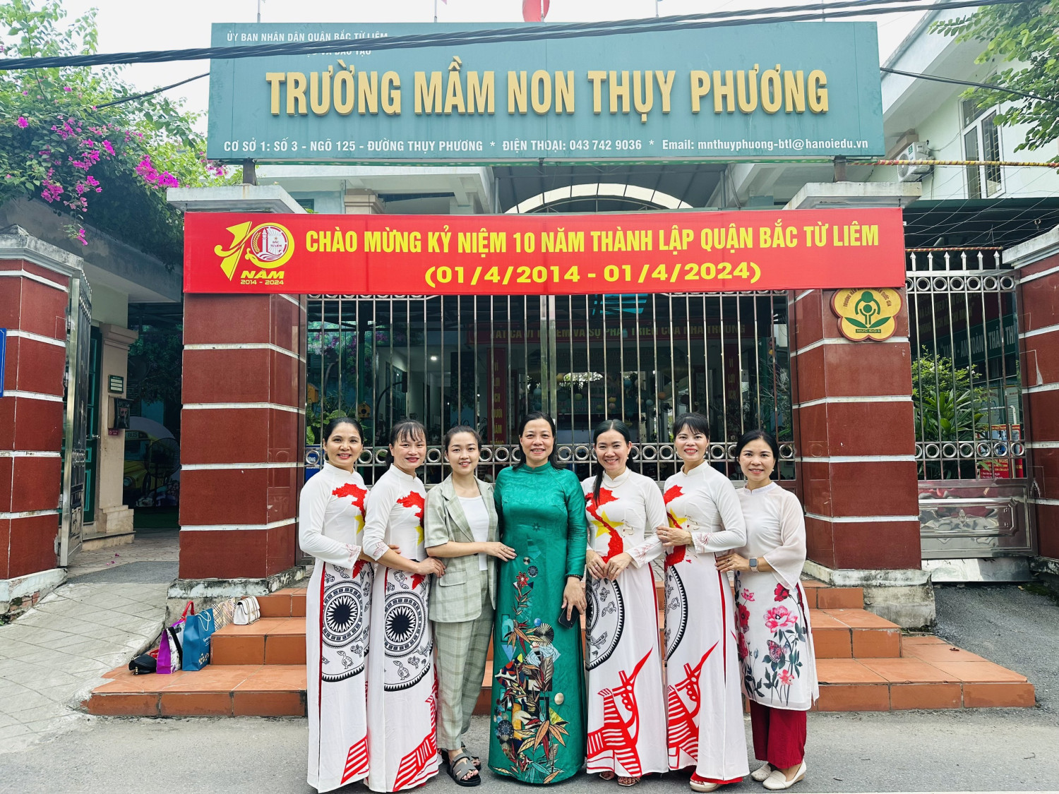 TRƯỜNG MẦM NON CAO DƯƠNG - MẦM NON DÂN HOA- VÀ MẦM NON THỤY PHƯƠNG-MẦM NON QUẬN BẮC TỪ LIÊM ĐÃ TỔ CHỨC GẶP MẶT ĐỂ DỰ LỄ HỘI TRUYỀN THỐNG ĐÌNH CHÈM QUANAJ BẮC TỪ LIÊM “Nhà trường cùng chung tay phát triển - Thầy cô cùng sẻ chia trách nhiệm” giai đoạn